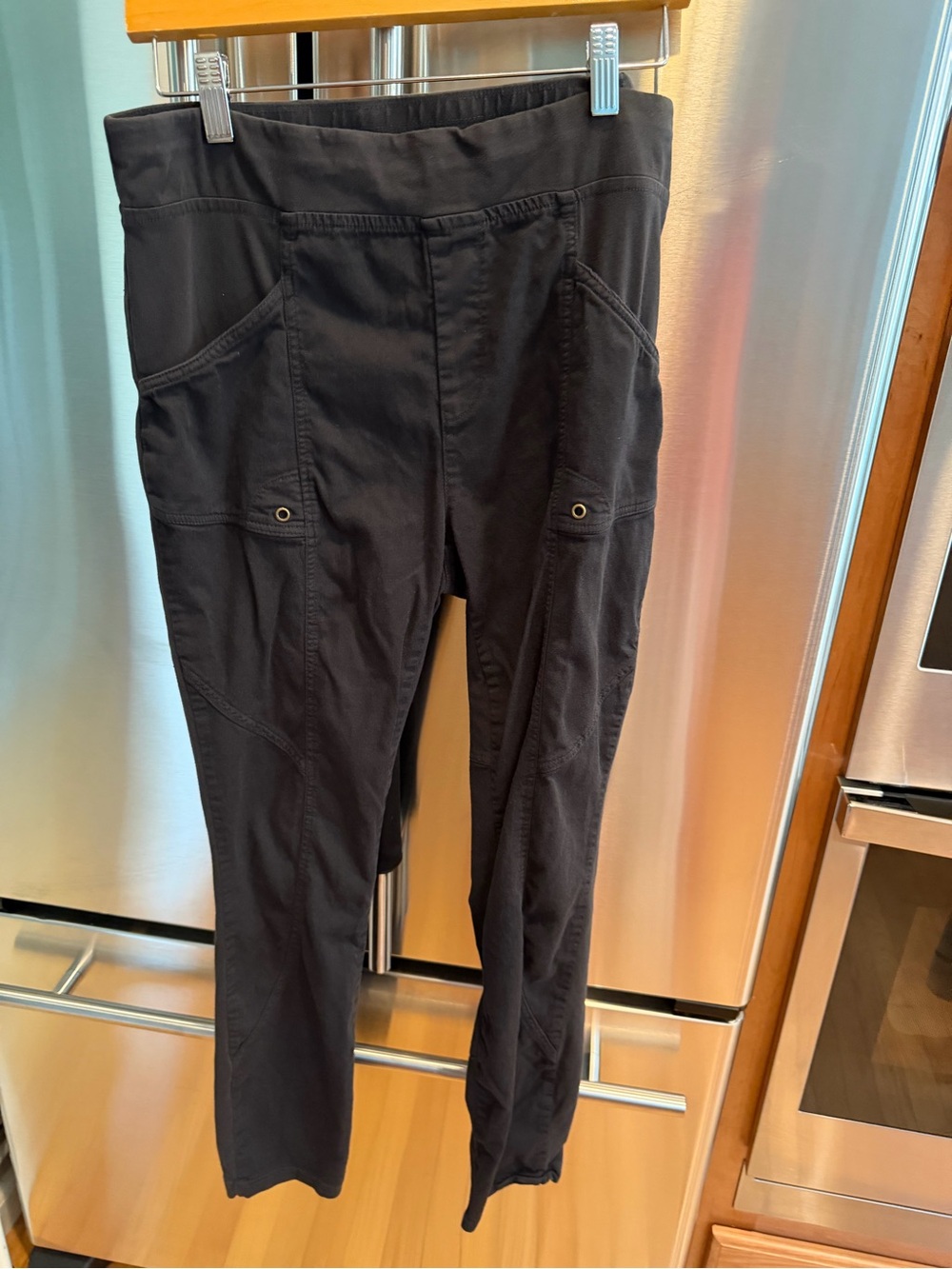 XCVI Black Stretch Pull-On Leggings
